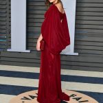 Emily-Ratajkowski-oscars-dress