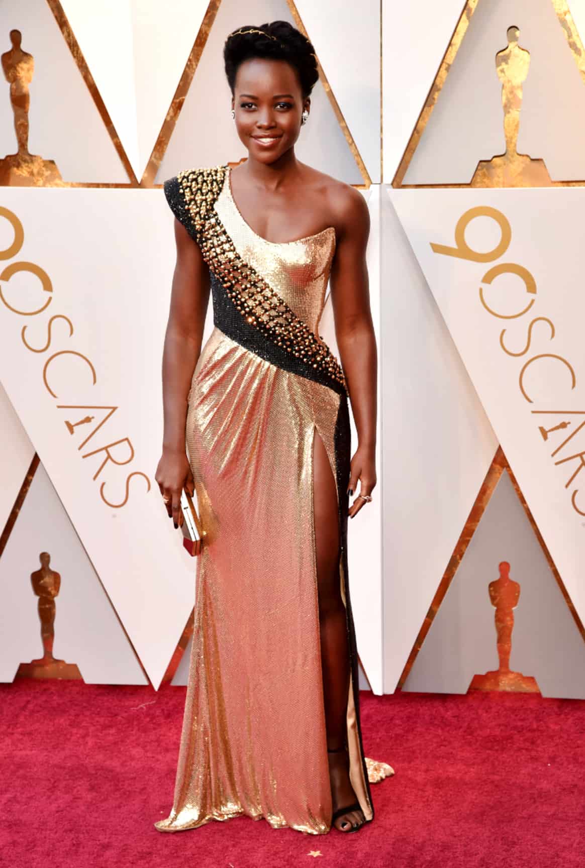 Lupita-Nyong-red-carpet-dress