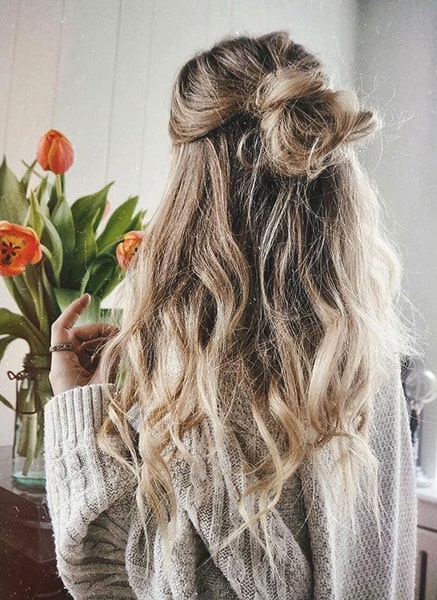 half-up-bun-quick-hairstyle-ideas-min