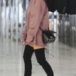 kourtney-kardashian-outfit