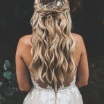 half-up-half-down-hairs-for-brides