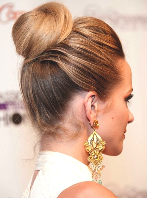 top-knot-bun