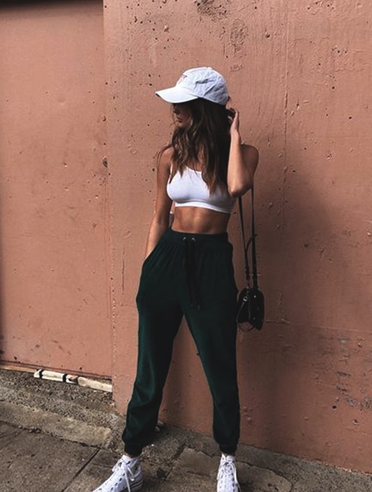 baseball-hat-outfit-ideas