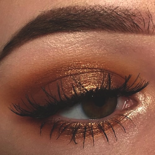 golden-eye-makeup