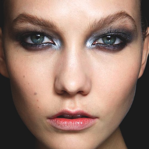 metallic-grey-eye-shadow