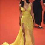 irina-shayk-yellow-sequin-dress-2017-min