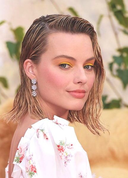 margot-robbie-bright-yellow-makeup