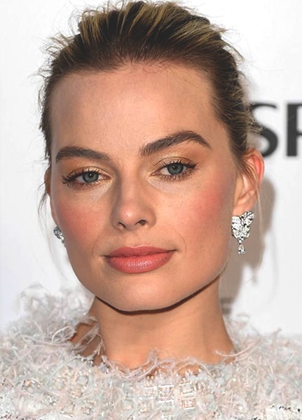 margot-robbie-eyeshadow-makeup-look