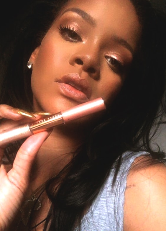 rihanna-fenty-beauty-video-makeup