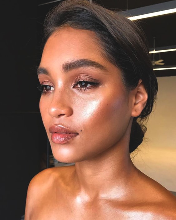 summer-bronzer-highlighter-makeup-tips