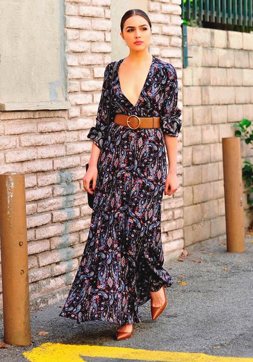 long-sleeved-maxi-dress-fall-fashion-min