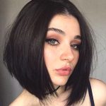 angled-bob-haircut-trend-for-fall-2018-min