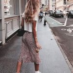 long-skirt-printed-fall-season-fashion-school-outfits