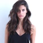 sara-sampaio-side-bangs-haircut-fall-2018-trends-min