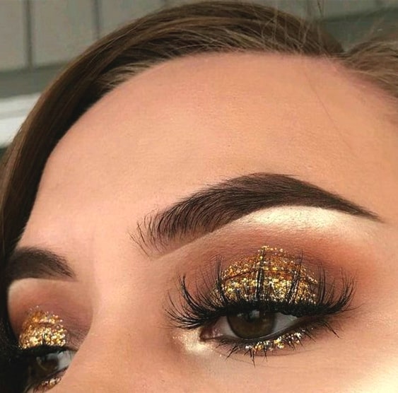 gold-gliterry-smokey-eye-makeup-look