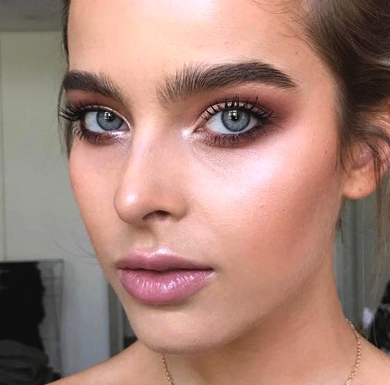 soft-smokey-eye-makeup-look-min