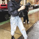 celebrity-boyfriend-jeans-kaia-gerber