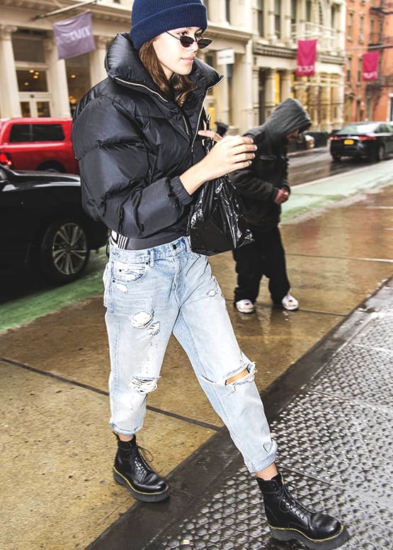 celebrity-boyfriend-jeans-kaia-gerber