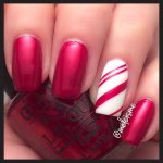 christmas-nail-art-ideas-ring-finger-candy-cane-min