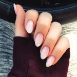almond-nail-design-nail-art-trends-2019-min