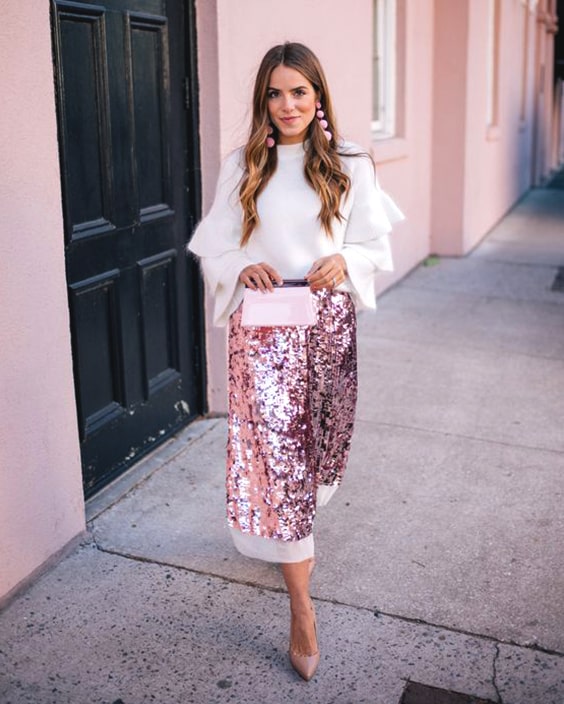 pink-long-sequin-skirt-white-blouse-outfit-christmas-outfit-ideas-min