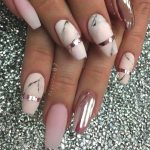 rose-gold-marble-nail-art