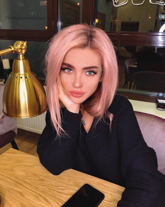 pastel-pink-hair-color-trend-2019-hairstyles-min
