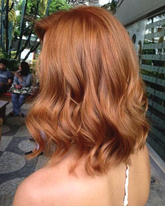 strawberry-blonde-lob-haircut-ideas-min