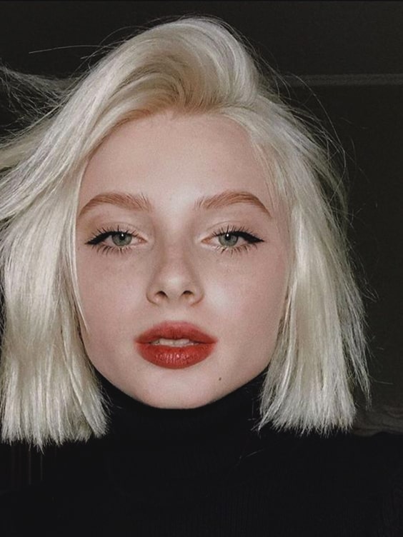 blonde-blunt-bob-haircut-look-2019-trends