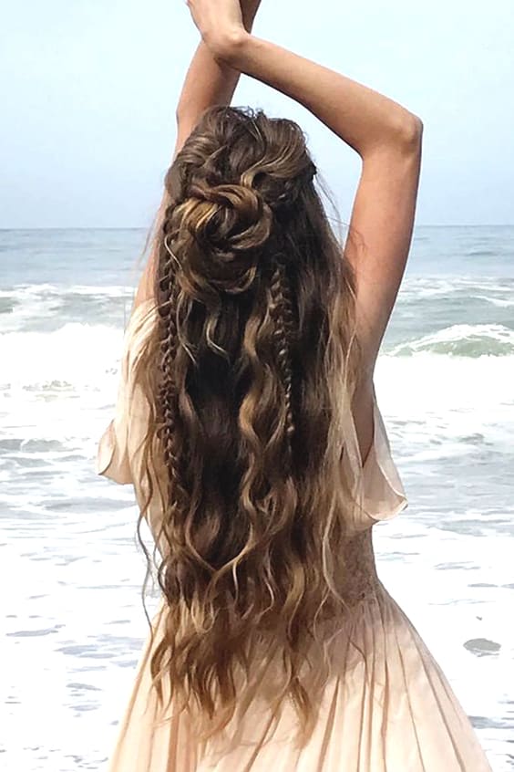 boho-wedding-hairstyles-bridal-hairstyle-ideas-min