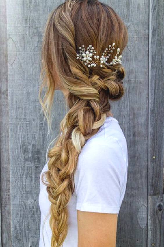 72 Romantic Wedding Hairstyle Trends in 2020 Ecemella 72 Romantic Wedding Hairstyle Trends in 2020 Ecemella