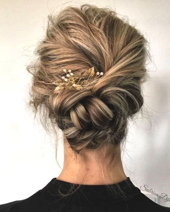 72 Romantic Wedding Hairstyle Trends In 2019 Ecemella