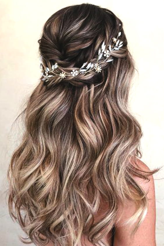 72 Romantic Wedding Hairstyle Trends In 2019 Ecemella