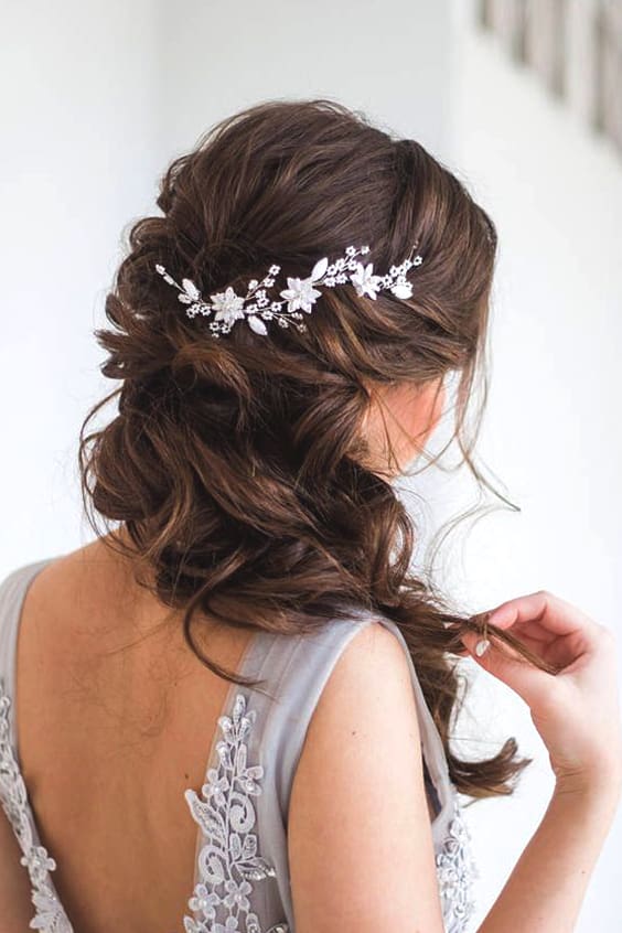 side-swept-curls-wedding-hairstyle-ideas-min