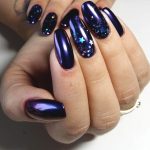starry-nails-valentines-day-diy-nail-art-design-min