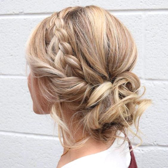 72 Romantic Wedding Hairstyle Trends In 2019 Ecemella