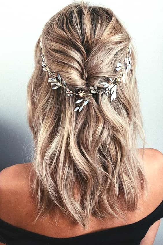 wedding-hair-for-medium-lenght-hair-min