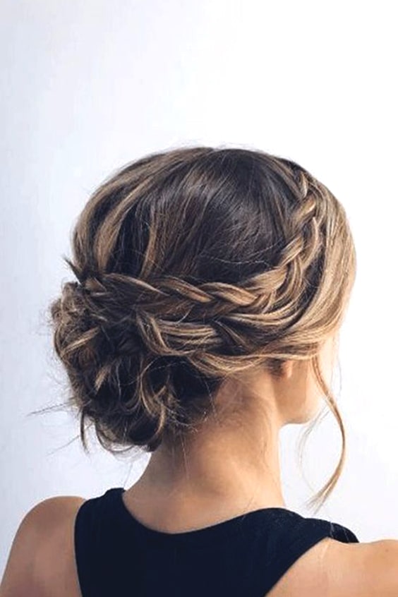 wedding-hairstyle-short-hair-2019-trends-min