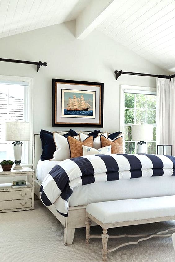 coastal-beach-house-bedroom-design-idea-min