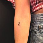 cute-tiny-rose-tattoo
