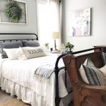 farmhouse-master-bedroom-design-ideas-min