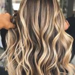 golden-highlights-blonde-min