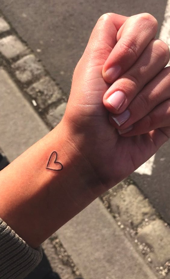 77 Cute And Minimalist Small Tattoo Ideas for Women