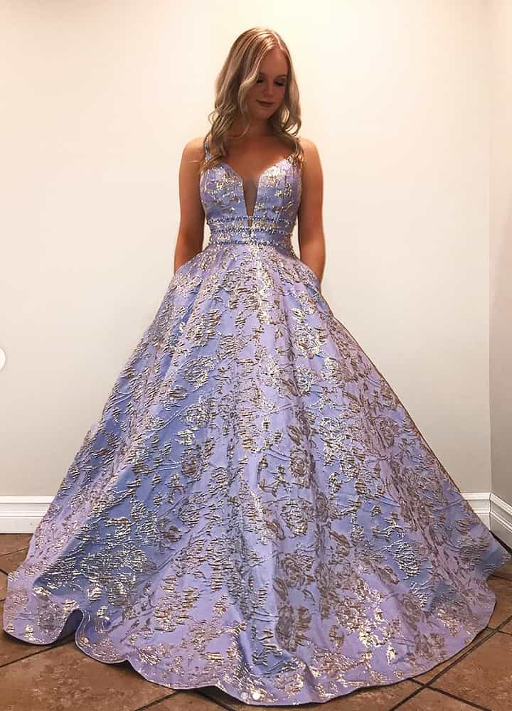 63 Fashionable Prom Dresses That Make You The Queen Of Prom Night