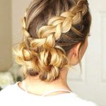 medium-hair-hairstyle-ideas-flower-braid-min