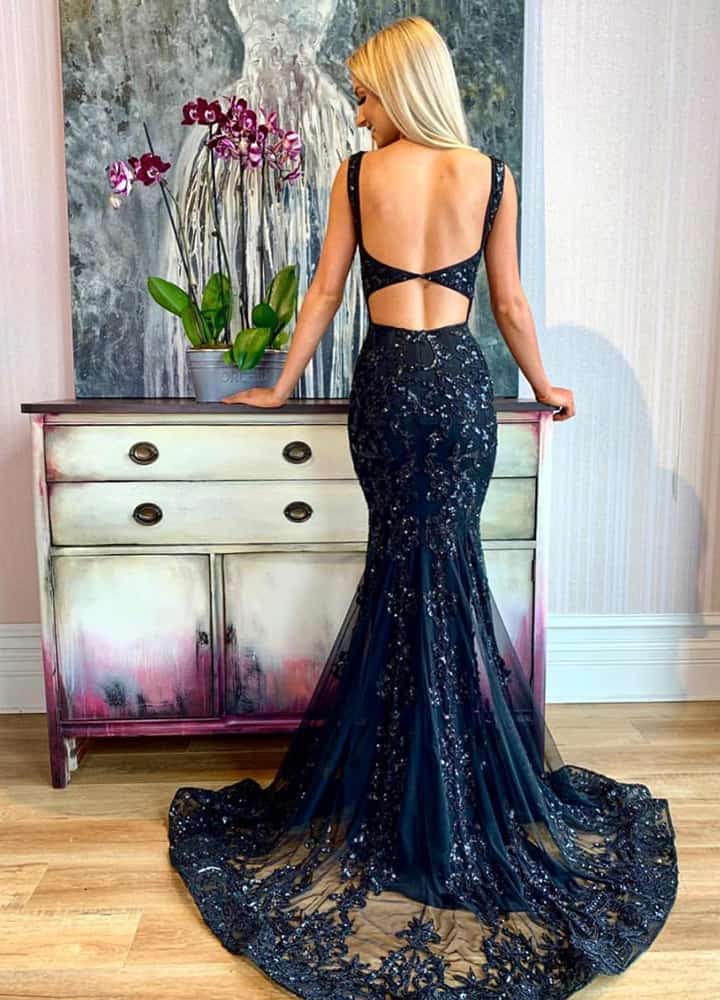 63 Fashionable Prom Dresses That Make You The Queen Of Prom Night