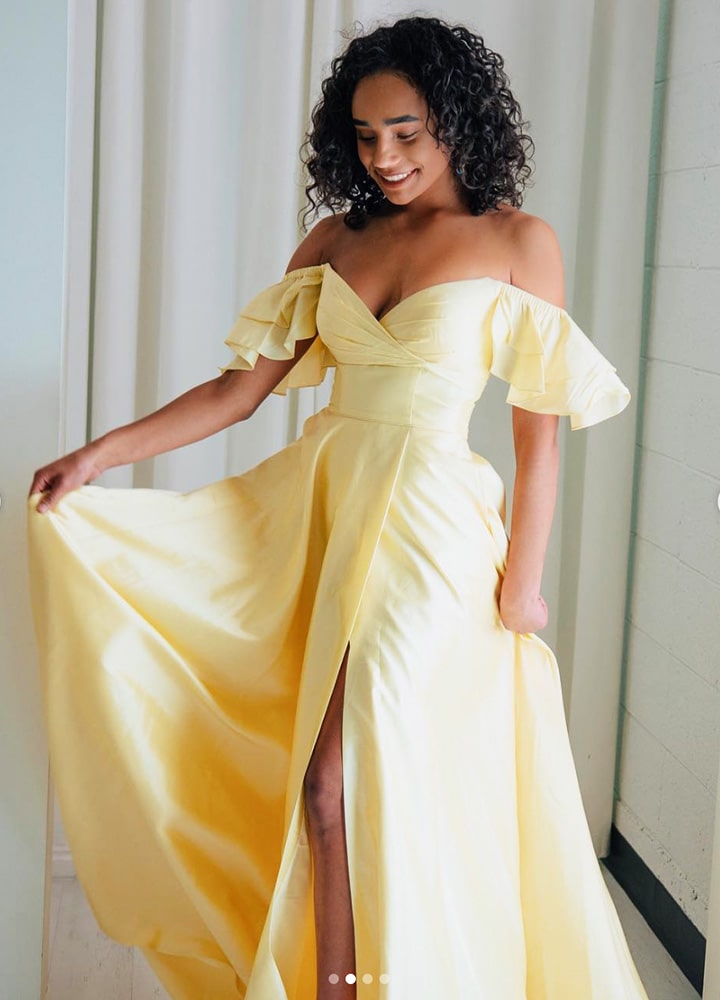 63 Fashionable Prom Dresses That Make You The Queen Of Prom Night