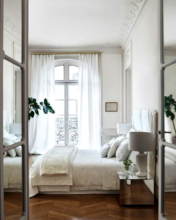 parisian-bedroom-inspirations-home-decorating-min