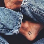 tiny-heart-ankle-tattoo-min