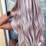 champagne-blonde-hair-color-summer-2019-min